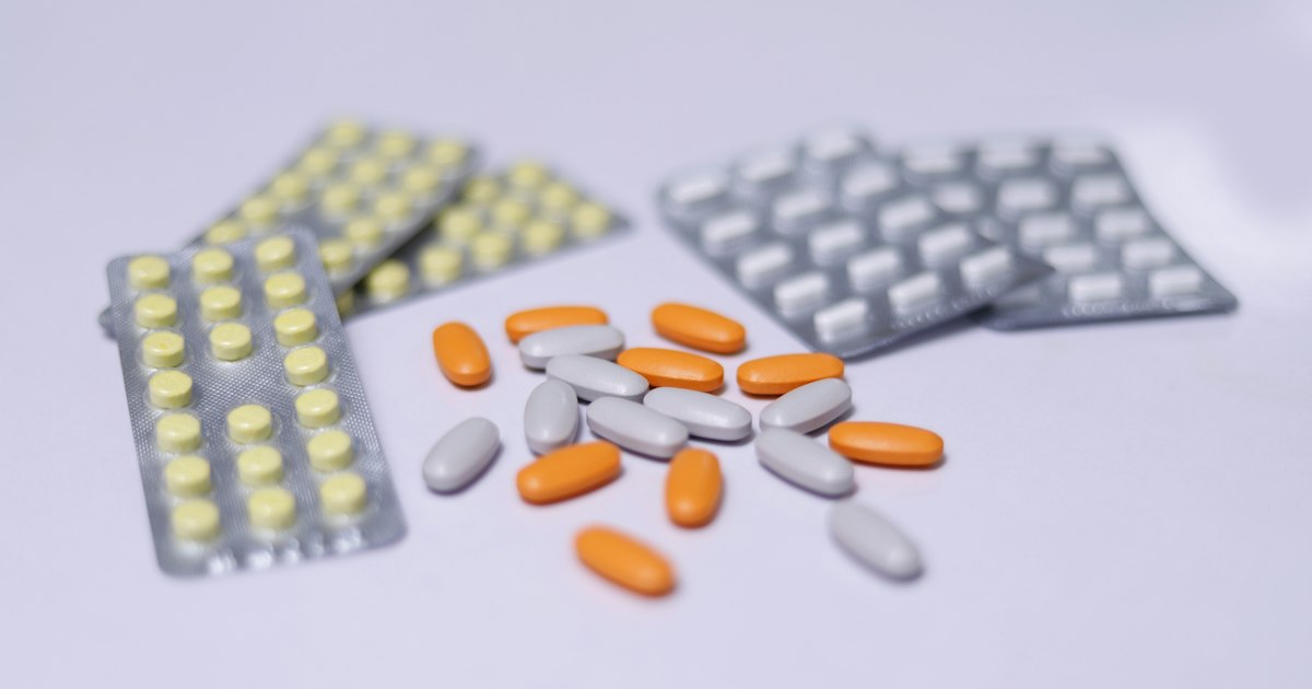 Mesterolon: oestrogene en progestagene activiteit